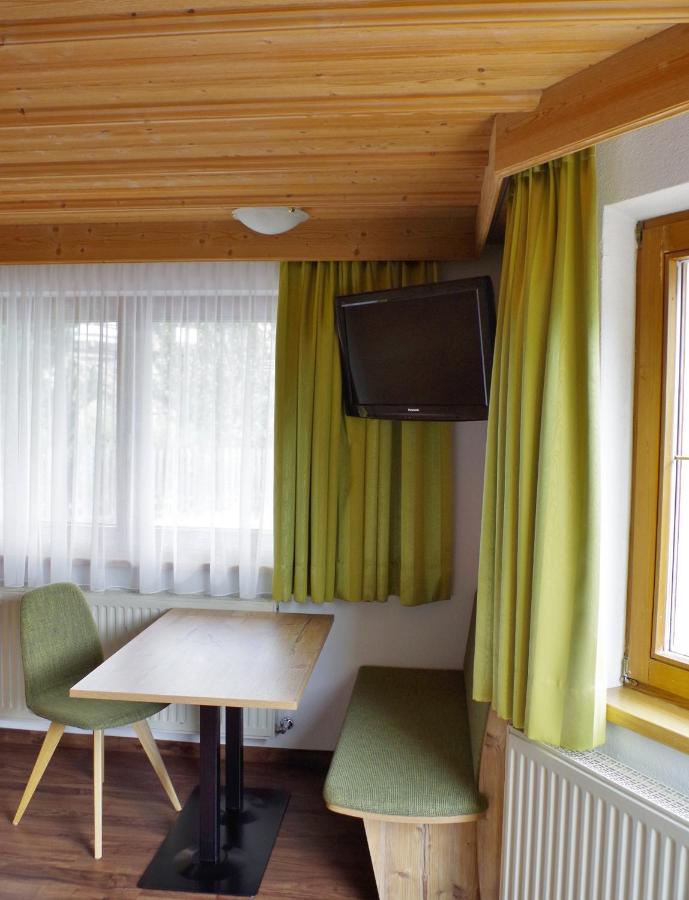 Hotel Edi Samnaun Pokoj fotografie